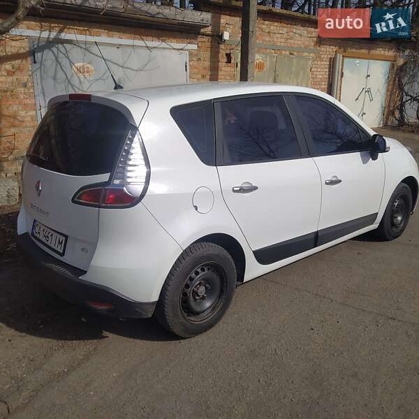 Минивэн Renault Scenic 2013 в Умани