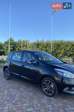 Минивэн Renault Scenic 2012 в 
