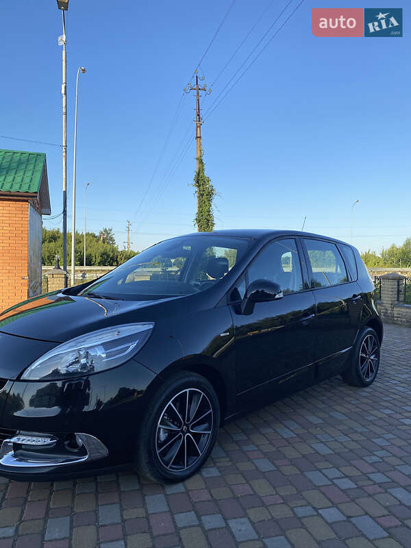 Мінівен Renault Scenic 2012 в Хоролі