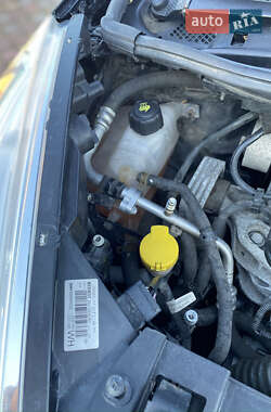 Минивэн Renault Scenic 2012 в 