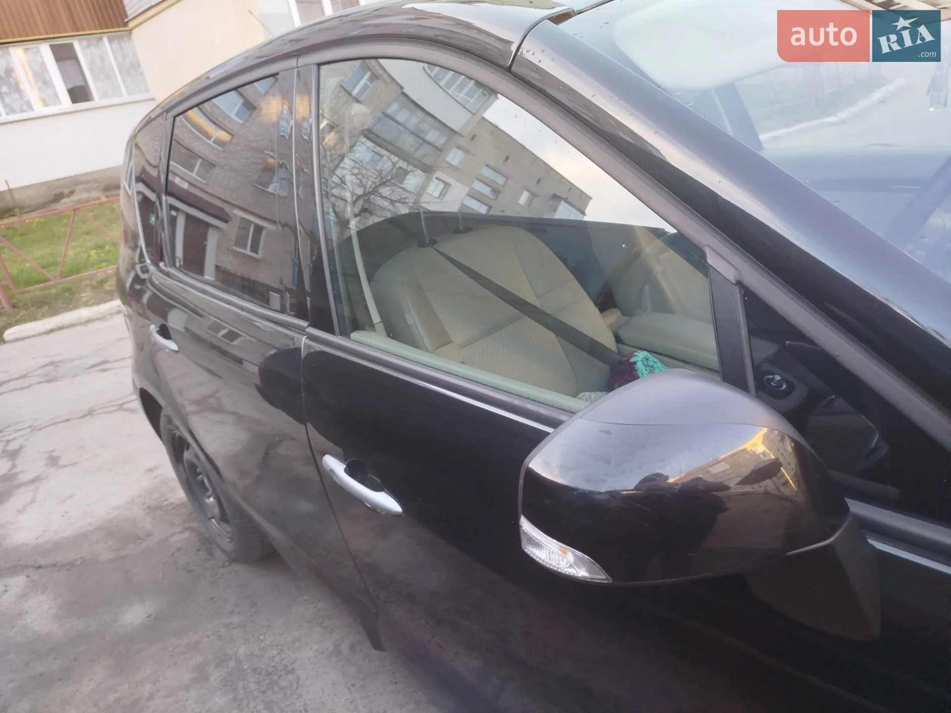 2010 Renault Scenic - мініатюра 2