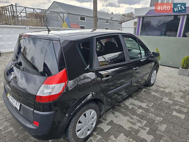 Мінівен Renault Scenic 2005 в Чернівцях