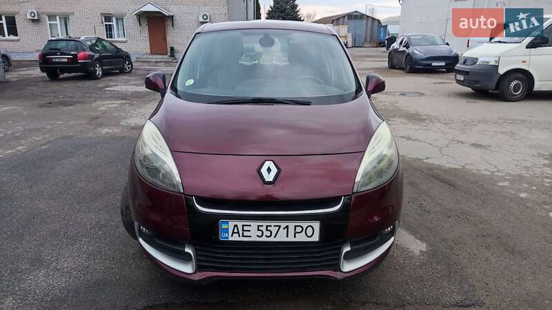 Минивэн Renault Scenic 2012 в Днепре