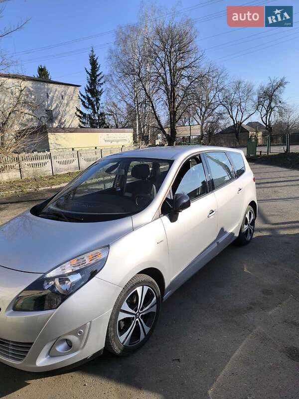 Минивэн Renault Scenic 2011 в Кагарлыке фото 8 Минивэн Renault Scenic 2011 в Кагарлыке