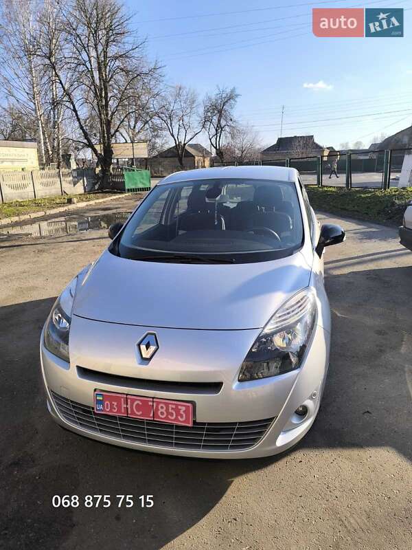 Renault Scenic 2011
