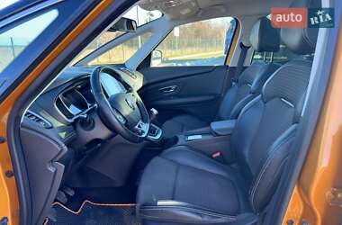Минивэн Renault Scenic 2016 в 
