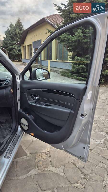 Мінівен Renault Scenic 2015 в Новомосковську