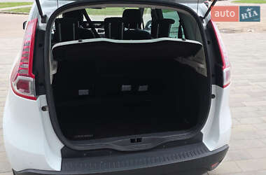 Минивэн Renault Scenic 2009 в 