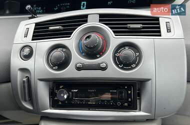 Минивэн Renault Scenic 2009 в 