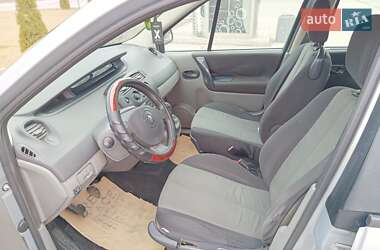 Минивэн Renault Scenic 2005 в 