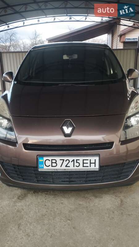Минивэн Renault Scenic 2011 в Чернигове