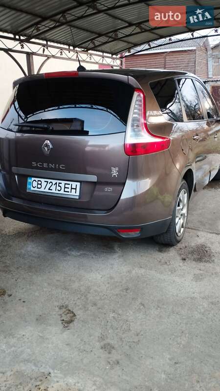 Минивэн Renault Scenic 2011 в Чернигове