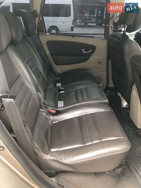 Мінівен Renault Scenic 2010 в Хмельницькому