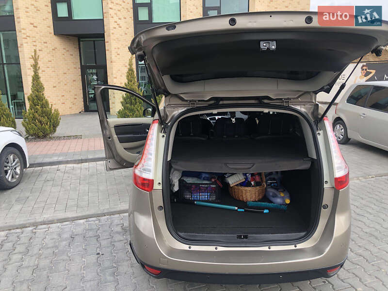 Мінівен Renault Scenic 2010 в Хмельницькому