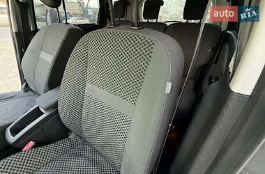 Минивэн Renault Scenic 2011 в 