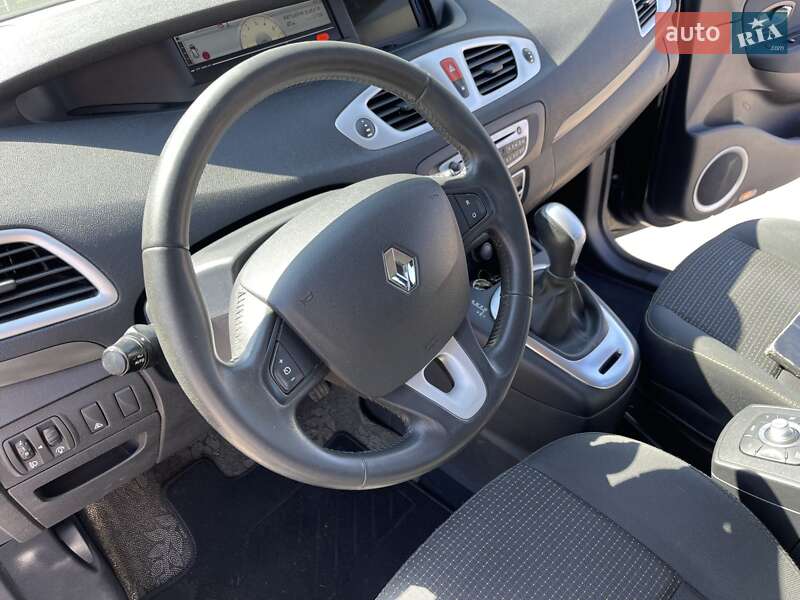 Renault Scenic 2010