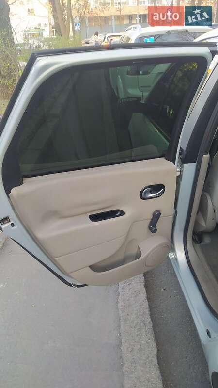 Мінівен Renault Scenic 2004 в Одесі