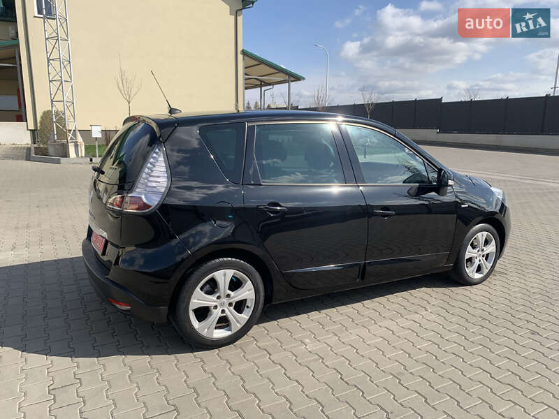 Мінівен Renault Scenic 2012 в Луцьку