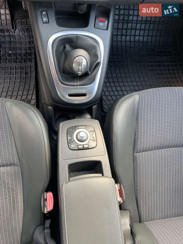 Мінівен Renault Scenic 2012 в Луцьку