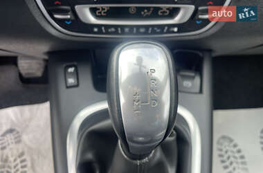 Минивэн Renault Scenic 2013 в 