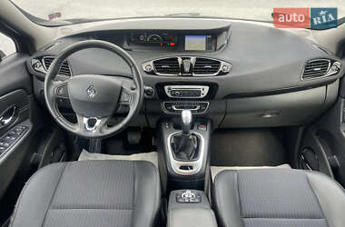 Минивэн Renault Scenic 2013 в 