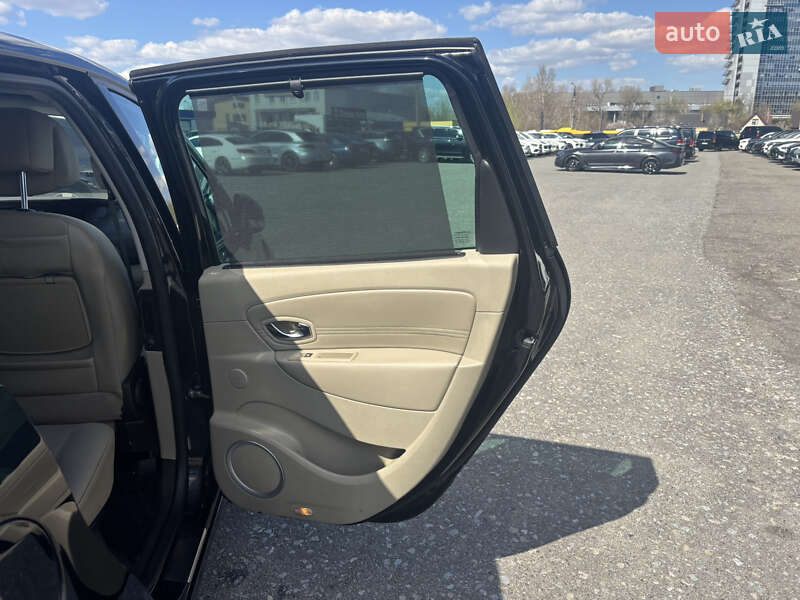 Минивэн Renault Scenic 2010 в Киеве