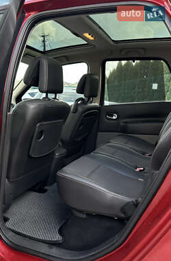 Минивэн Renault Scenic 2009 в 