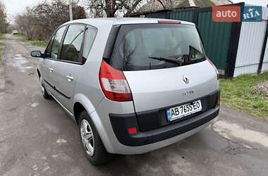 Минивэн Renault Scenic 2004 в 