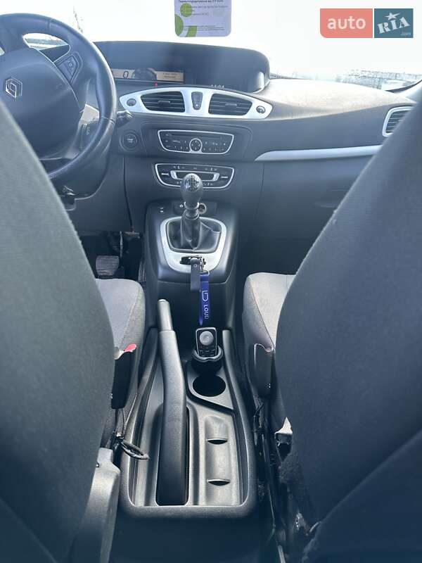 Мінівен Renault Scenic 2011 в Дніпрі