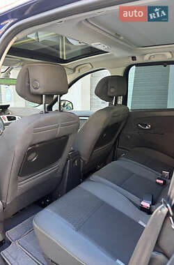 Минивэн Renault Scenic 2009 в 