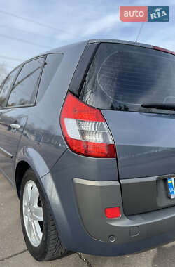Минивэн Renault Scenic 2006 в 