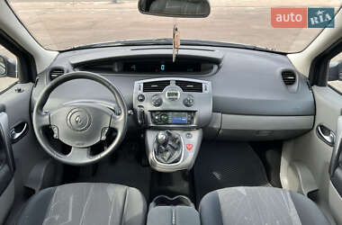 Минивэн Renault Scenic 2006 в 