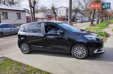 Минивэн Renault Scenic 2013 в 