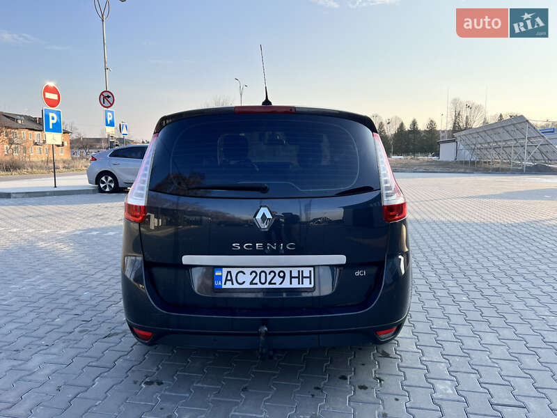 Минивэн Renault Scenic 2011 в Владимире