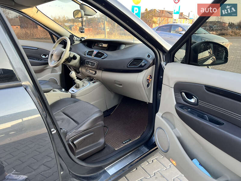 Минивэн Renault Scenic 2011 в Владимире