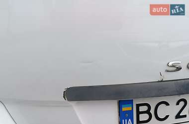 Минивэн Renault Scenic 2014 в 