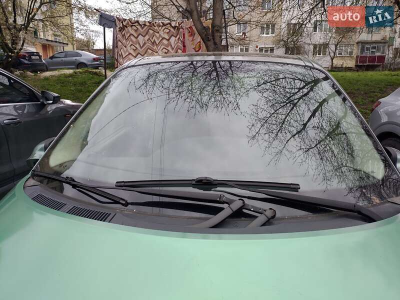Минивэн Renault Scenic 2004 в Пустомытах