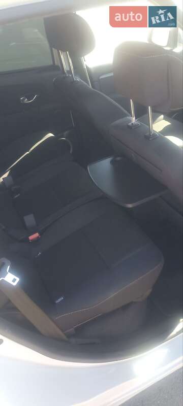 Минивэн Renault Scenic 2010 в Сумах