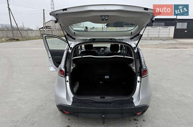 Минивэн Renault Scenic 2013 в 