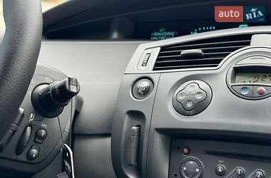 Минивэн Renault Scenic 2007 в 
