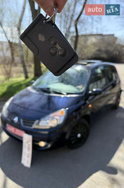 Минивэн Renault Scenic 2008 в 