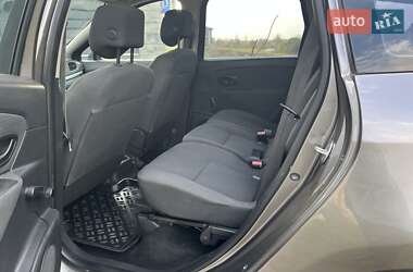 Минивэн Renault Scenic 2011 в 