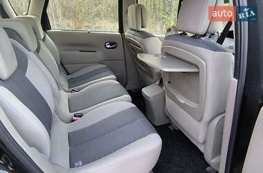 Минивэн Renault Scenic 2005 в 