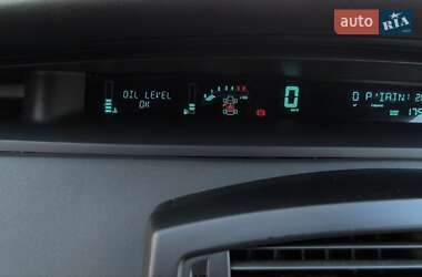 Минивэн Renault Scenic 2005 в 