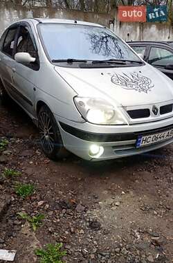 Минивэн Renault Scenic 2003 в 