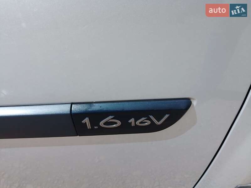 Минивэн Renault Scenic 2005 в Кривом Роге
