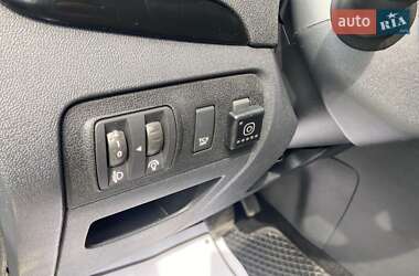 Минивэн Renault Scenic 2015 в 
