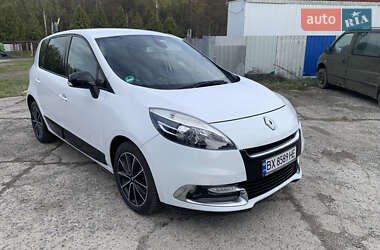 Минивэн Renault Scenic 2012 в 