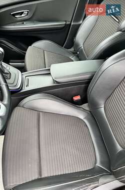 Минивэн Renault Scenic 2017 в 
