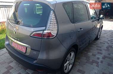 Минивэн Renault Scenic 2012 в 